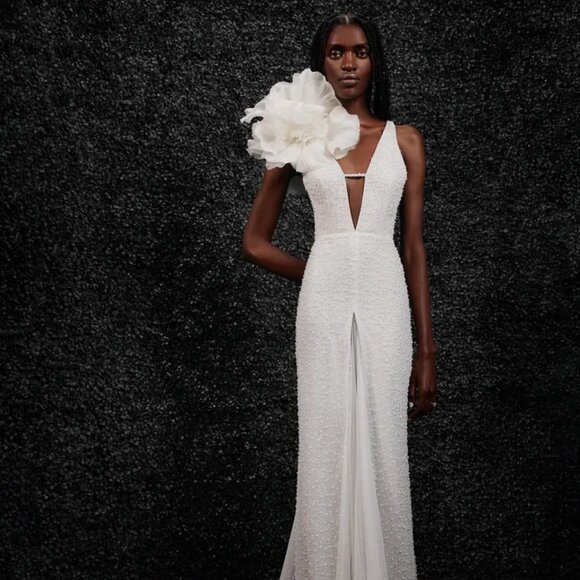 Vera Wang Carole Wedding Dress - Picture 1 of 12